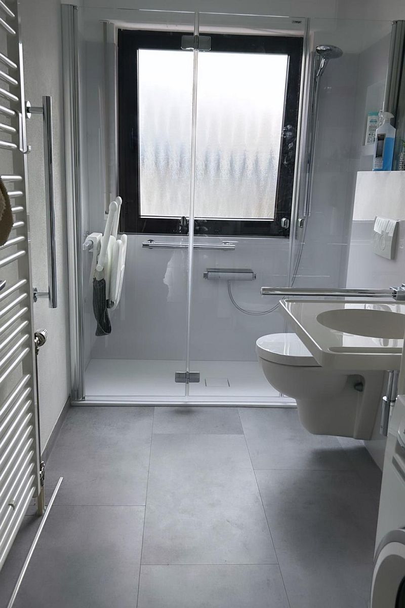 Barrierefreie Dusche web